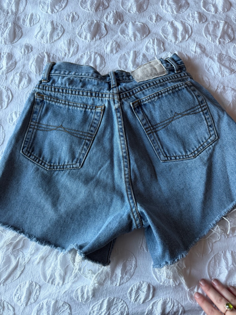 Vintage 90s Bugle Boy 750 Jean shorts - Picture 4 of 4